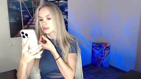 Erika online show from 10/08/25, 11:52