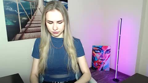 Erika online show from 02/11/26, 01:16