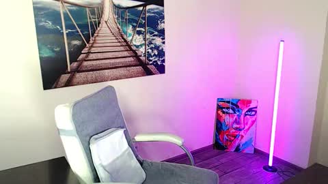 Erika online show from 03/10/26, 01:05