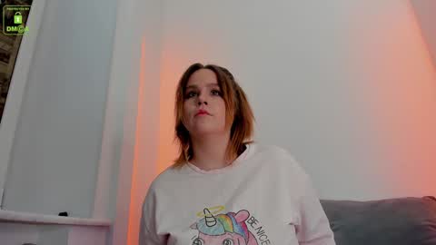 Snapshot of erikalustx chatting on 12/18/24, 04:09 Erika online show from 12/18/24, 04:09