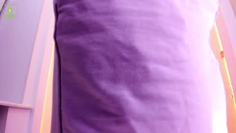 Snapshot of erikalustx chatting on 12/30/24, 04:20 Erika online show from 12/30/24, 04:20