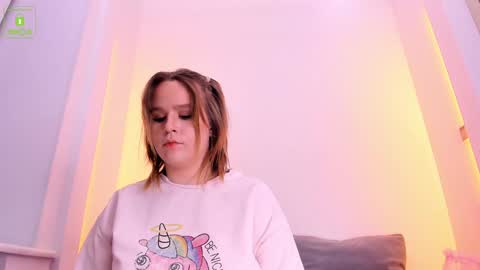 Snapshot of erikalustx chatting on 01/04/25, 04:12 Erika online show from 01/04/25, 04:12