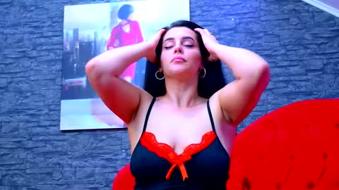 Snapshot of erikasins chatting on 11/13/25, 02:49 Erika online show from 11/13/25, 02:49