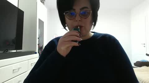 Snapshot of erikawhite54 chatting on 02/01/26, 12:48 Erika online show from 02/01/26, 12:48