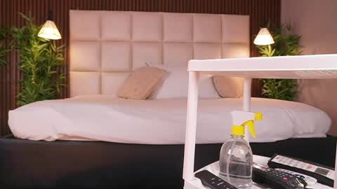 Eri  online show from 04/20/26, 10:55