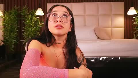 Eri  online show from 04/23/26, 11:07