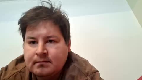 Snapshot of erikstar chatting on 01/10/26, 12:29 erikstar online show from 01/10/26, 12:29