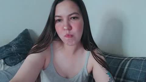 Snapshot of erin_love_ chatting on 07/07/26, 06:47 Erin online show from 07/07/26, 06:47