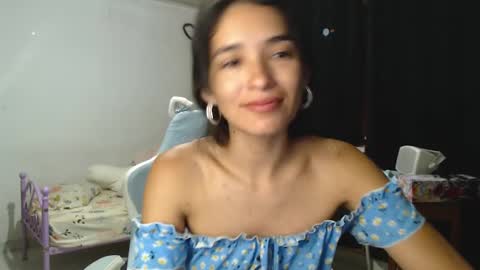 Snapshot of erina_1 chatting on 01/18/25, 12:35 erina_1 online show from 01/18/25, 12:35