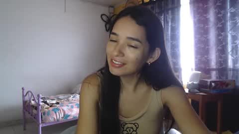 Snapshot of erina_1 chatting on 03/07/25, 04:00 erina_1 online show from 03/07/25, 04:00