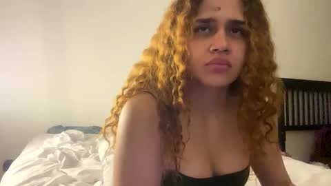 Snapshot of erixed chatting on 11/19/25, 04:23 Gabs online show from 11/19/25, 04:23