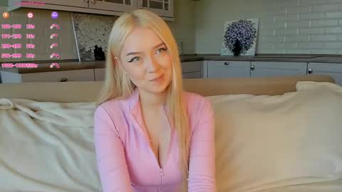 Snapshot of erlenbayer chatting on 05/28/26, 04:32 Chanel online show from 05/28/26, 04:32