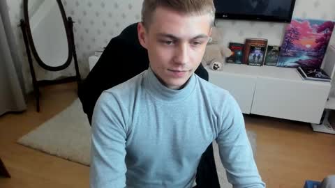 Max online show from 10/31/25, 01:39