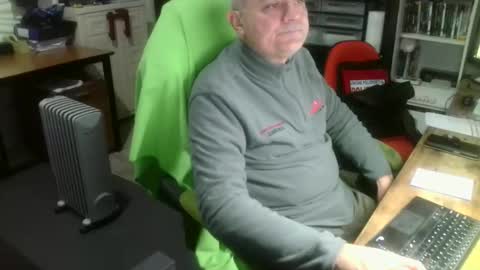 Snapshot of ernello chatting on 11/04/25, 07:07 ernello online show from 11/04/25, 07:07