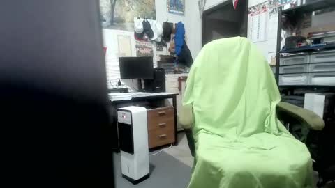 Snapshot of ernello chatting on 07/21/26, 07:27 ernello online show from 07/21/26, 07:27