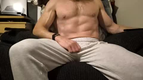 Snapshot of erniemac chatting on 12/20/25, 08:38 Ernie online show from 12/20/25, 08:38