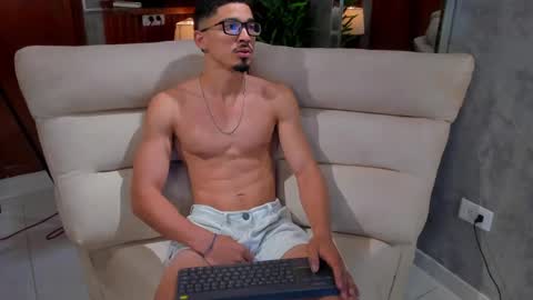 eros_becker_ online show from 04/24/26, 02:36