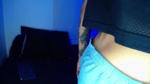 Snapshot of eros_chipre chatting on 12/14/24, 10:02 Eros online show from 12/14/24, 10:02