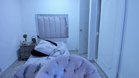 Snapshot of eros_wild chatting on 02/21/25, 09:34 eros_wild online show from 02/21/25, 09:34