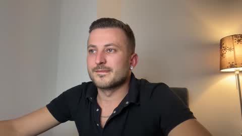 eroslane online show from 10/31/25, 08:21