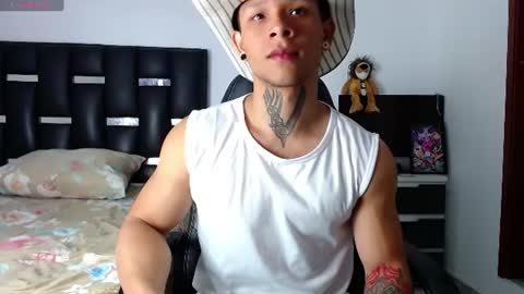 Snapshot of erosscott chatting on 07/30/26, 03:33 Eros online show from 07/30/26, 03:33