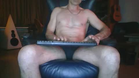 erostja557 online show from 04/17/26, 01:41
