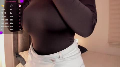 Karen online show from 10/03/25, 01:46