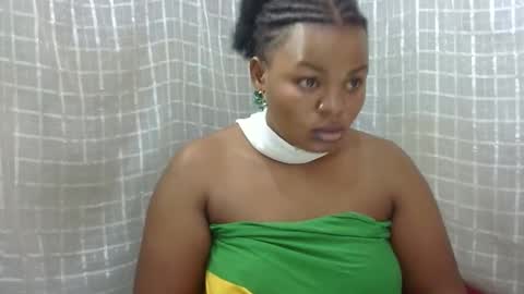 Snapshot of erotic_ebony56 chatting on 04/30/26, 08:42 erotic_ebony56 online show from 04/30/26, 08:42