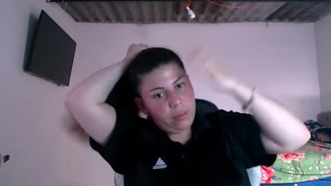 Sara online show from 04/22/26, 06:42