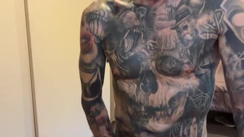 Erotic CloseUps online show from 09/17/25, 06:20