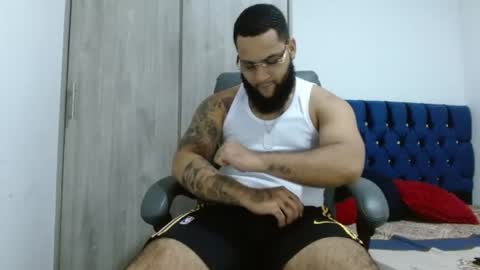 Snapshot of eroticoblack chatting on 08/01/26, 02:33 Eroticoblack online show from 08/01/26, 02:33