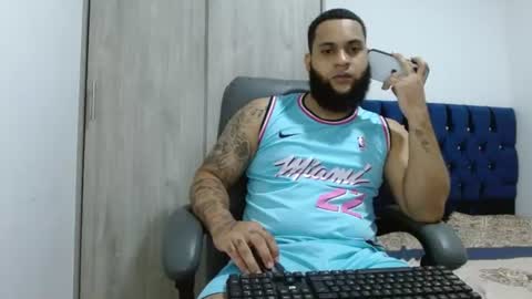 Snapshot of eroticoblack chatting on 08/02/26, 01:37 Eroticoblack online show from 08/02/26, 01:37