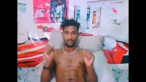 Snapshot of eroticpoison69 chatting on 02/12/26, 04:46 Liam online show from 02/12/26, 04:46