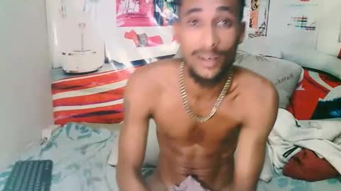 Snapshot of eroticpoison69 chatting on 02/27/26, 06:19 Liam online show from 02/27/26, 06:19