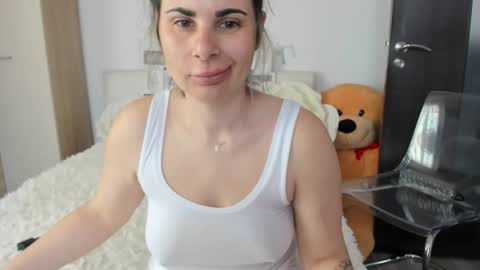Snapshot of eroticsensualkitty4u chatting on 04/27/26, 06:22 eroticsensualkitty4u online show from 04/27/26, 06:22