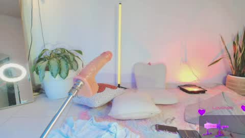 TINY  online show from 03/27/26, 08:26