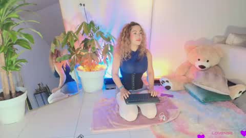 Snapshot of erotik_lady chatting on 05/23/26, 03:34 TINY online show from 05/23/26, 03:34