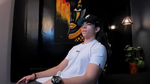 Eryon online show from 12/15/25, 11:25