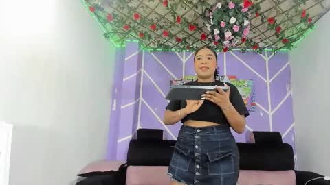 escarlet_hot06 online show from 03/22/26, 10:24