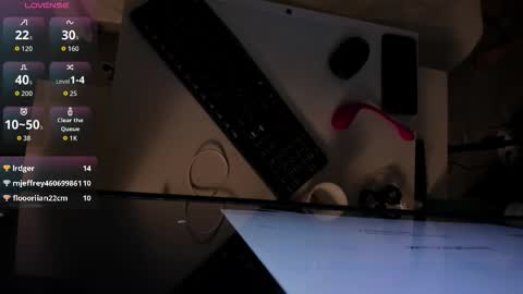 Escarlet online show from 11/12/25, 01:50