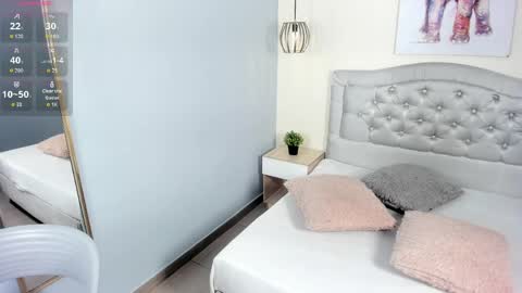 Escarlet online show from 04/09/26, 11:48