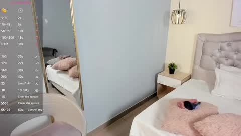 Escarlet online show from 04/20/26, 02:20