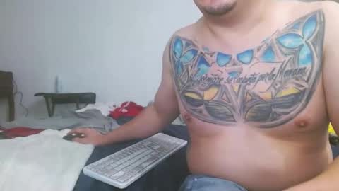 Snapshot of escodamus12 chatting on 12/24/24, 06:28 escodamus12 online show from 12/24/24, 06:28