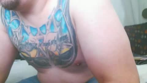 Snapshot of escodamus12 chatting on 01/01/25, 11:29 escodamus12 online show from 01/01/25, 11:29