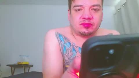 Snapshot of escodamus12 chatting on 01/26/25, 05:34 escodamus12 online show from 01/26/25, 05:34