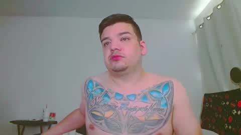 Snapshot of escodamus12 chatting on 02/15/25, 06:44 escodamus12 online show from 02/15/25, 06:44