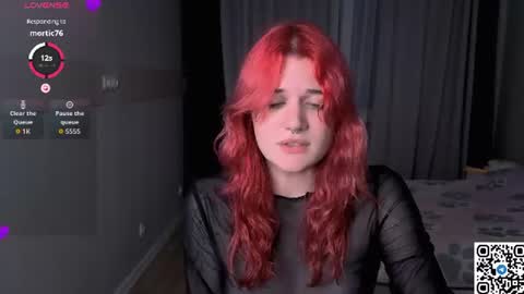 Snapshot of eshleeeygreen chatting on 07/29/26, 10:30 EshleGreen online show from 07/29/26, 10:30