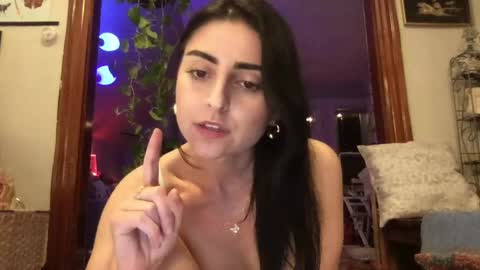Snapshot of esimaralda chatting on 05/06/26, 01:14 esimaralda online show from 05/06/26, 01:14