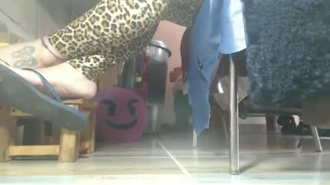 Eskela911 online show from 10/17/25, 02:08