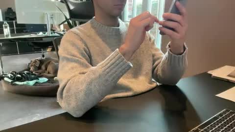 eskp online show from 11/21/25, 09:19